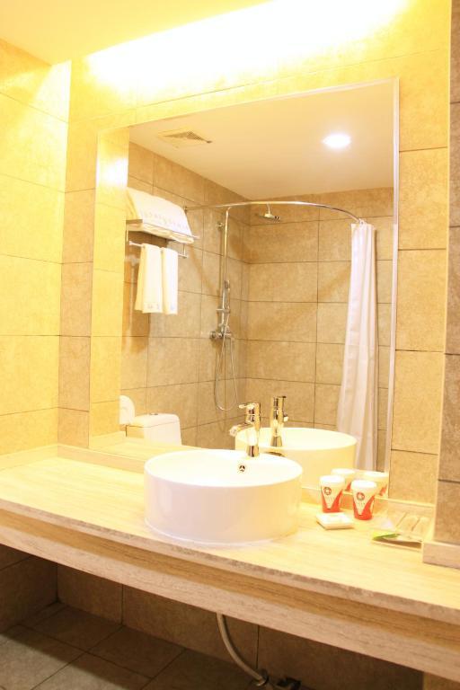 Zhou Wang Cheng Hotel Лоян Екстер'єр фото